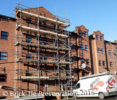 Masonry repairs to this apartment block for the facilities managers included expansion joint installation and repairs to the copings and kneelers.